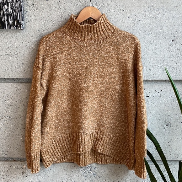 H&M Oversized Super soft Sweater - Picture 2 of 7